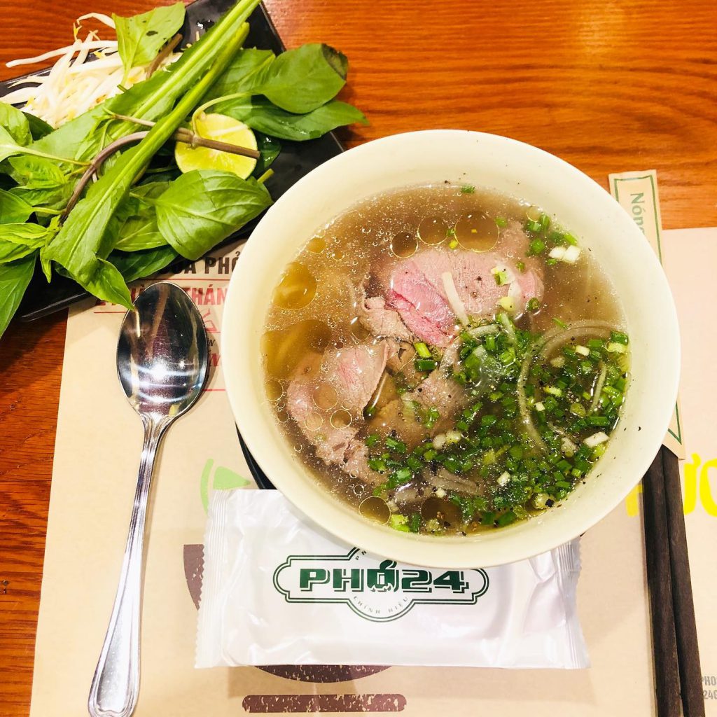 ホーチミンシティで行きたい！ベトナム料理のレストラン「PHO24（フォー）」